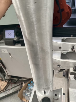 acheter Machine de rectification de boîtier de batterie en aluminium avec ébavurage et finition robotisés FANUC fabrication en ligne