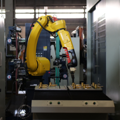 acheter Machine de meulage et de polissage de pièces moulées en métal robotisée ABB fabrication en ligne