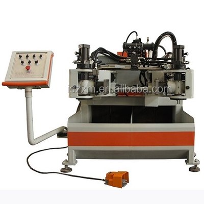 Machine de moulage sous pression par gravité en laiton et en alliage ferreux pour la production de pièces de fonderie