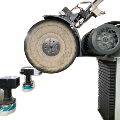 Machine de polissage automatique à deux stations pour le polissage du guidon d'une moto