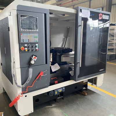 Machine polyvalente de perçage et de perçage pour applications industrielles