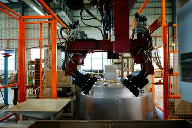 La basse pression la machine de moulage mécanique sous pression 13T 350KG/H pour la production industrielle